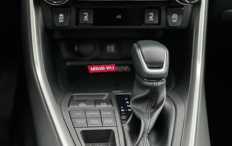 Toyota RAV4, 2025 год, 4 150 000 рублей, 21 фотография