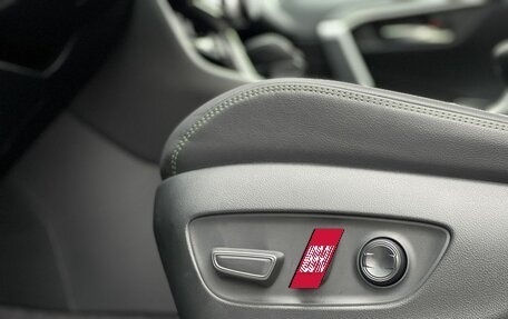 Toyota RAV4, 2025 год, 4 150 000 рублей, 27 фотография