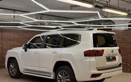 Toyota Land Cruiser, 2025 год, 14 500 000 рублей, 4 фотография