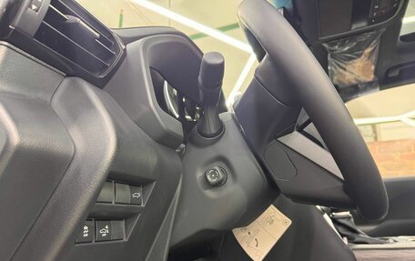 Toyota Land Cruiser, 2025 год, 14 500 000 рублей, 26 фотография