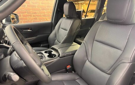 Toyota Land Cruiser, 2025 год, 14 500 000 рублей, 27 фотография