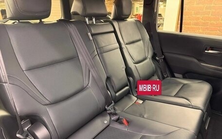 Toyota Land Cruiser, 2025 год, 14 500 000 рублей, 33 фотография