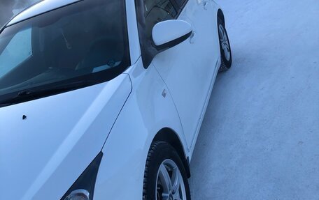 Chevrolet Cruze II, 2012 год, 900 000 рублей, 3 фотография