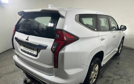 Mitsubishi Pajero Sport III рестайлинг, 2020 год, 3 990 000 рублей, 4 фотография