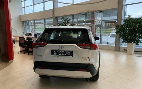 Toyota RAV4, 2025 год, 4 440 000 рублей, 6 фотография