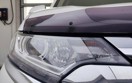 Mitsubishi Outlander III рестайлинг 3, 2017 год, 1 899 000 рублей, 21 фотография