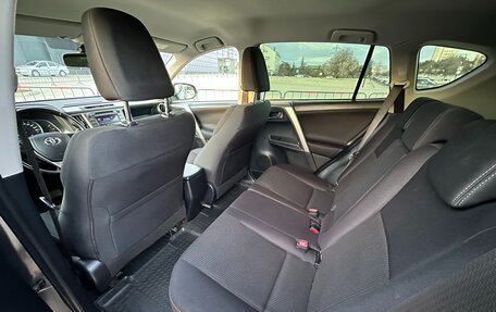 Toyota RAV4, 2013 год, 1 997 000 рублей, 17 фотография