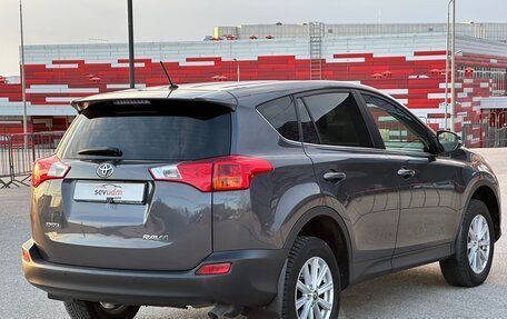 Toyota RAV4, 2013 год, 1 997 000 рублей, 31 фотография