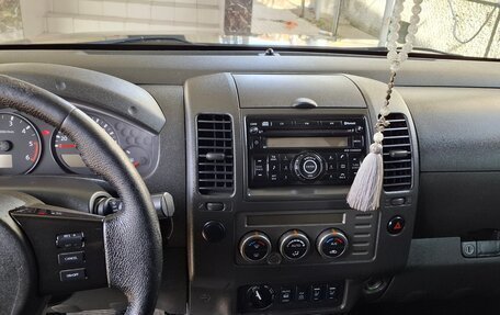 Nissan Navara (Frontier), 2008 год, 1 070 000 рублей, 8 фотография