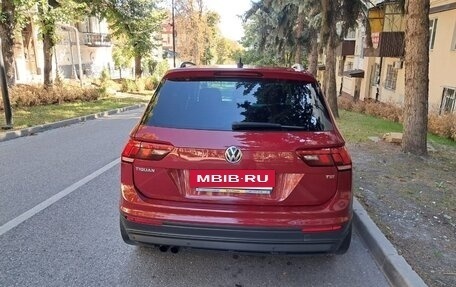 Volkswagen Tiguan II, 2017 год, 1 695 000 рублей, 5 фотография