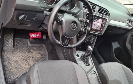 Volkswagen Tiguan II, 2017 год, 1 695 000 рублей, 6 фотография