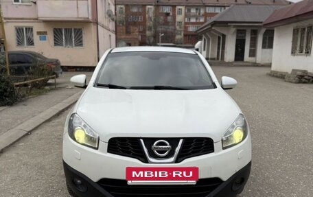 Nissan Qashqai, 2010 год, 700 000 рублей, 9 фотография