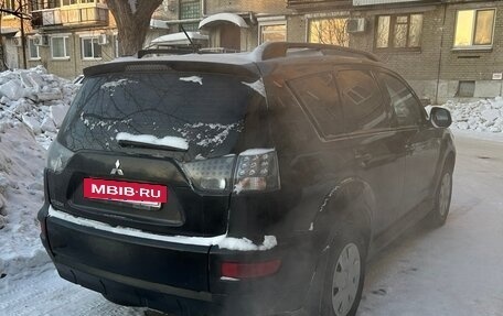 Mitsubishi Outlander III рестайлинг 3, 2010 год, 1 200 000 рублей, 4 фотография