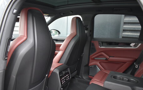 Porsche Cayenne III, 2025 год, 19 990 000 рублей, 15 фотография