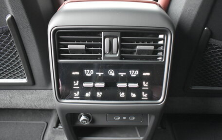 Porsche Cayenne III, 2025 год, 19 990 000 рублей, 24 фотография