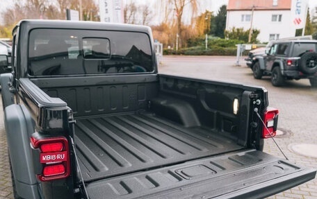 Jeep Gladiator, 2023 год, 5 900 000 рублей, 9 фотография