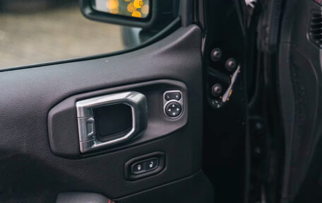 Jeep Gladiator, 2023 год, 5 900 000 рублей, 16 фотография