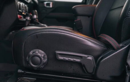 Jeep Gladiator, 2023 год, 5 900 000 рублей, 19 фотография