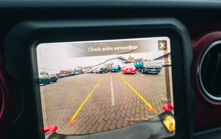 Jeep Gladiator, 2023 год, 5 900 000 рублей, 26 фотография