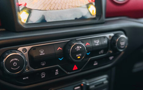 Jeep Gladiator, 2023 год, 5 900 000 рублей, 27 фотография