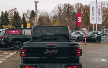 Jeep Gladiator, 2023 год, 5 900 000 рублей, 3 фотография