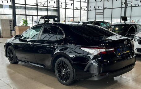 Toyota Camry, 2021 год, 3 220 000 рублей, 7 фотография