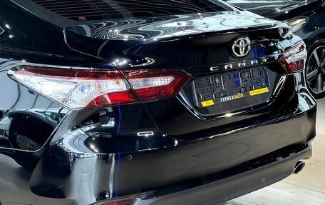 Toyota Camry, 2021 год, 3 220 000 рублей, 10 фотография