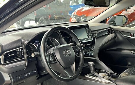 Toyota Camry, 2021 год, 3 220 000 рублей, 12 фотография