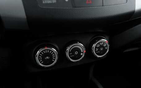 Mitsubishi Outlander III рестайлинг 3, 2010 год, 1 275 000 рублей, 15 фотография