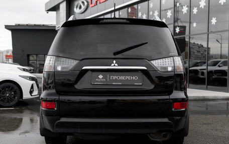 Mitsubishi Outlander III рестайлинг 3, 2010 год, 1 275 000 рублей, 6 фотография