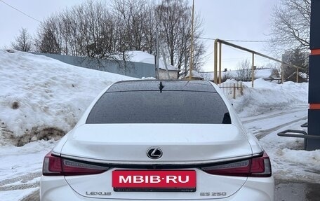 Lexus ES VII, 2018 год, 3 490 000 рублей, 6 фотография