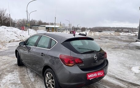Opel Astra J, 2011 год, 800 000 рублей, 5 фотография