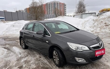 Opel Astra J, 2011 год, 800 000 рублей, 8 фотография