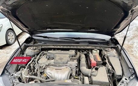 Toyota Camry, 2019 год, 2 600 000 рублей, 14 фотография