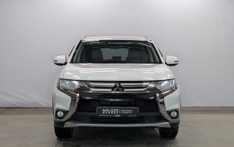 Mitsubishi Outlander III рестайлинг 3, 2016 год, 2 050 000 рублей, 2 фотография