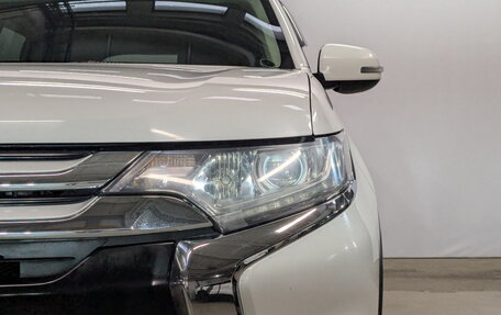 Mitsubishi Outlander III рестайлинг 3, 2016 год, 2 050 000 рублей, 18 фотография