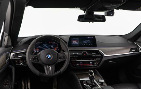 BMW 5 серия, 2019 год, 4 898 999 рублей, 6 фотография