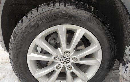 Volkswagen Touareg III, 2011 год, 2 050 000 рублей, 6 фотография