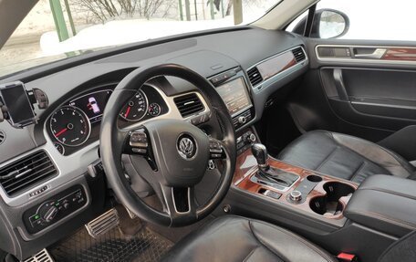 Volkswagen Touareg III, 2011 год, 2 050 000 рублей, 9 фотография