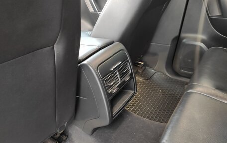 Volkswagen Touareg III, 2011 год, 2 050 000 рублей, 11 фотография