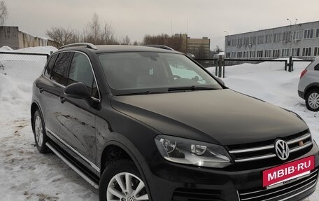 Volkswagen Touareg III, 2011 год, 2 050 000 рублей, 2 фотография