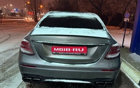 Mercedes-Benz E-Класс, 2017 год, 3 599 000 рублей, 5 фотография