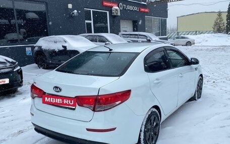 KIA Rio III рестайлинг, 2016 год, 580 000 рублей, 6 фотография