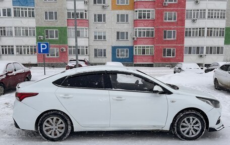 Hyundai Solaris II рестайлинг, 2018 год, 650 000 рублей, 7 фотография
