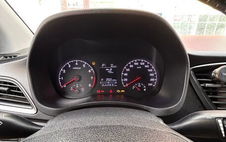 Hyundai Solaris II рестайлинг, 2018 год, 650 000 рублей, 10 фотография