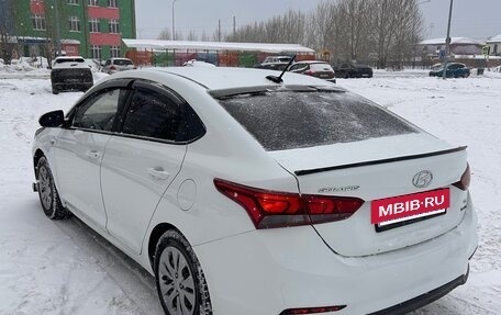 Hyundai Solaris II рестайлинг, 2018 год, 650 000 рублей, 4 фотография