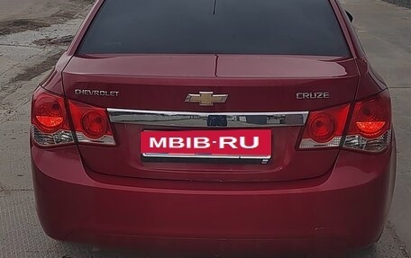 Chevrolet Cruze II, 2010 год, 870 000 рублей, 4 фотография