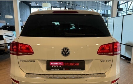 Volkswagen Touareg III, 2012 год, 2 235 000 рублей, 6 фотография