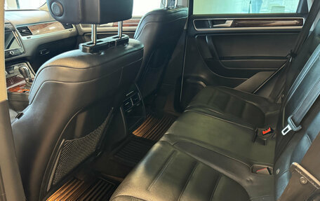 Volkswagen Touareg III, 2012 год, 2 235 000 рублей, 13 фотография