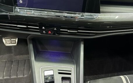 Volkswagen Golf VIII, 2022 год, 1 800 000 рублей, 14 фотография